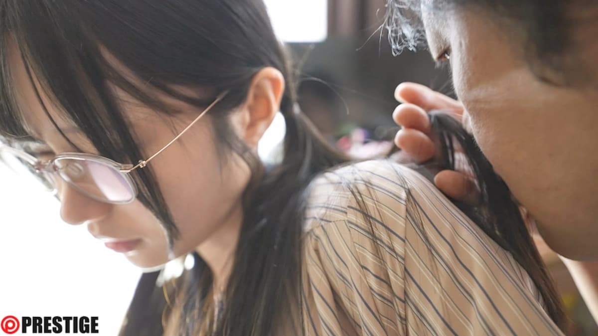 ねっちょりセックスに溺れる文系女子。粘着性高湿度サイレントセックス 鈴の家りん サンプル画像